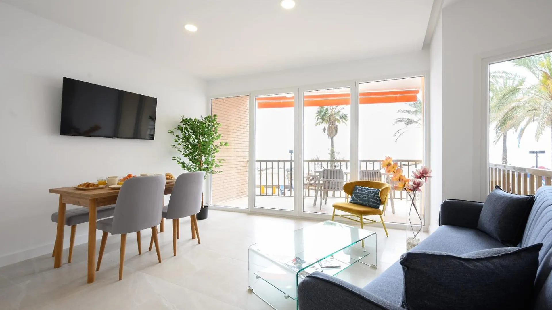 Dreams By The Sea 2 Bedrooms & 2 Baths By 10Tosea Fuengirola 0*,  Spanien